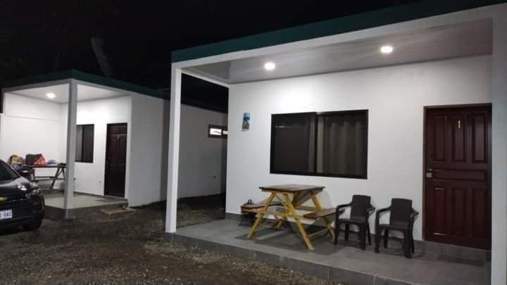 Bari Campings Resort Puerto Viejo de Talamanca المظهر الخارجي الصورة